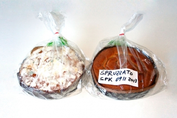 panettoni con e senza zucchero a velo